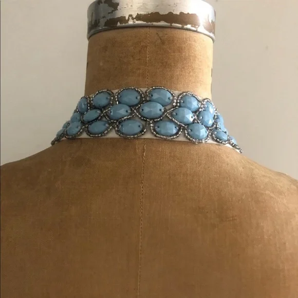 J.DOSI]Turquoise Embellishment Cream Silk Crepe Halter neck Backless Dress - Picture 13 of 16